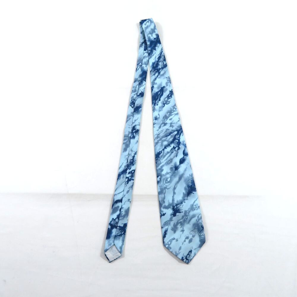 Necktie Blue Blue on Blue Abstract Design 58" Total Length 4.5" Widest Tie 1970s